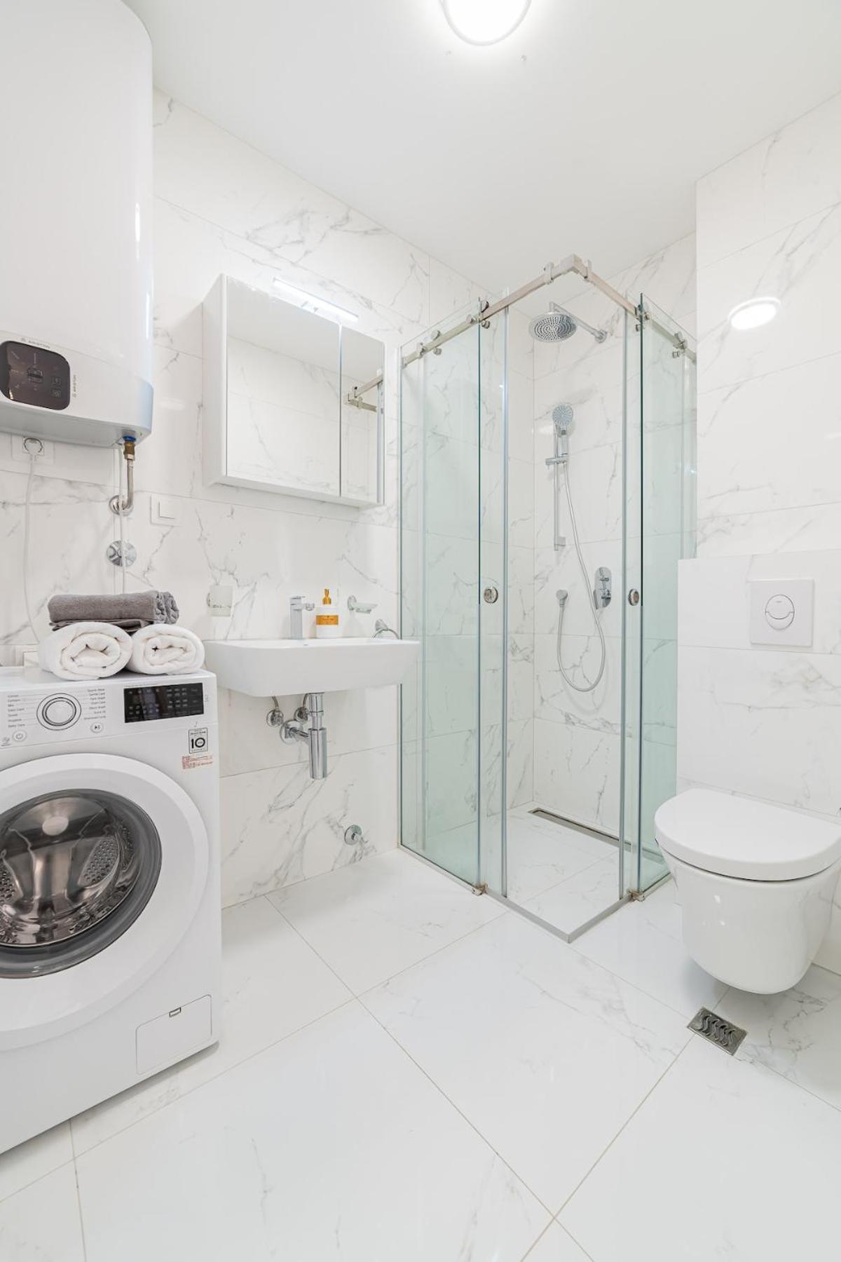 Apartment Catarina 8 *